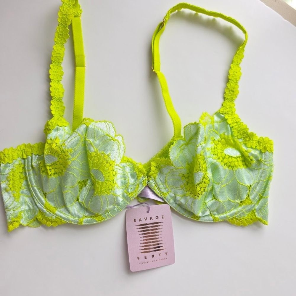 Savage X Fenty Lace Bra Womens 36C Neon Lime Green Floral Underwire Lingerie NWT